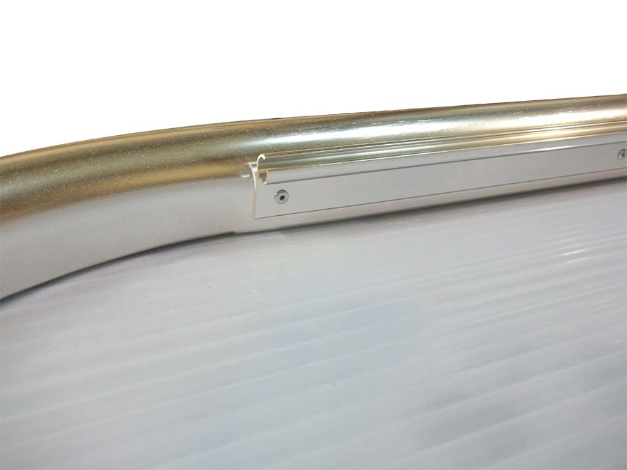 Aluminum canvas rail detail